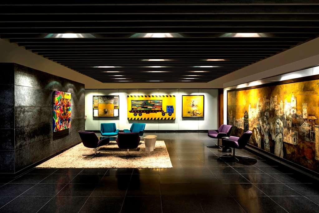 The Park Kolkata Hotel Comodidades foto The lobby of the hotel