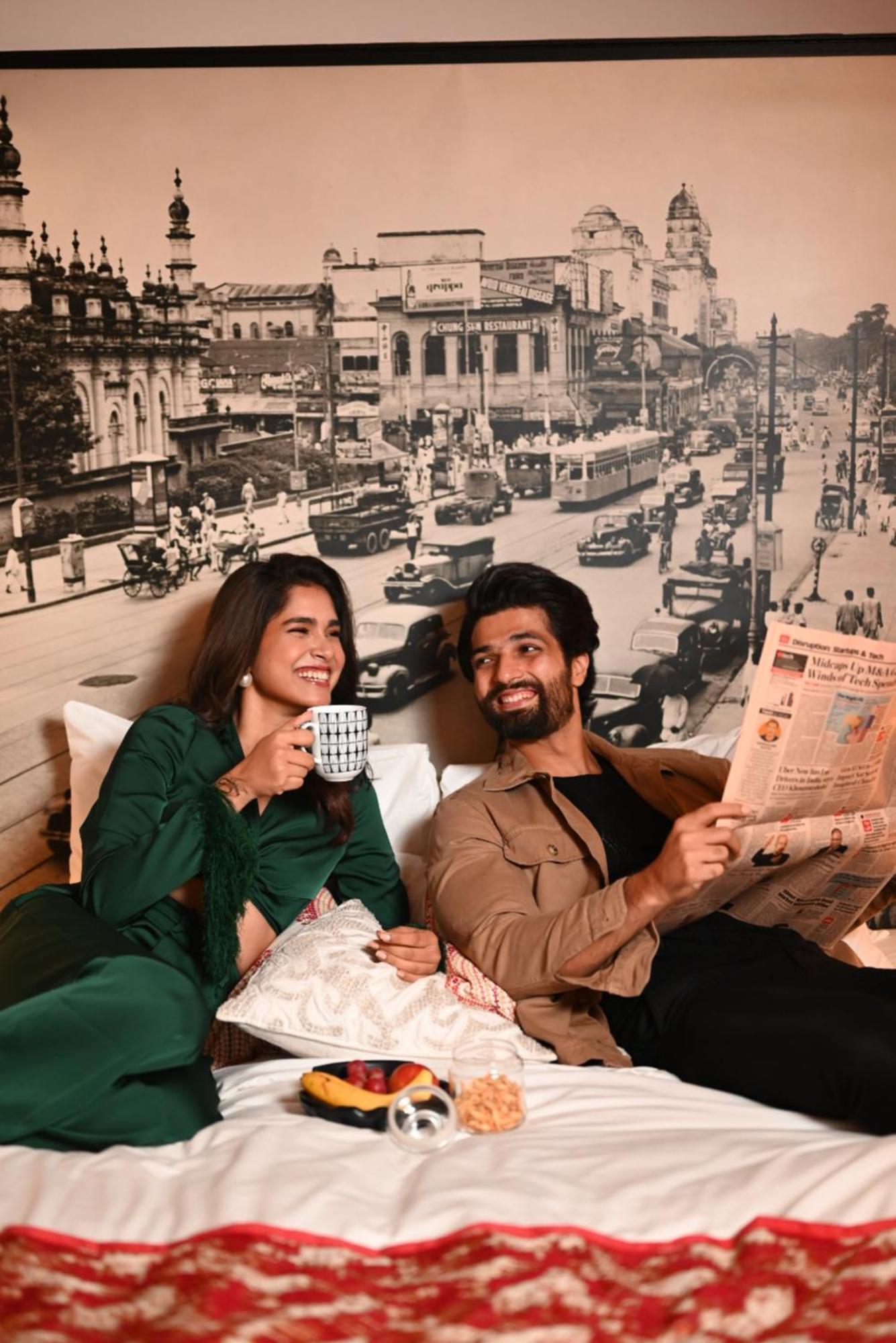 The Park Kolkata Hotel Exterior foto Vijay Devarakonda and Ananya Panday in World Famous Lover