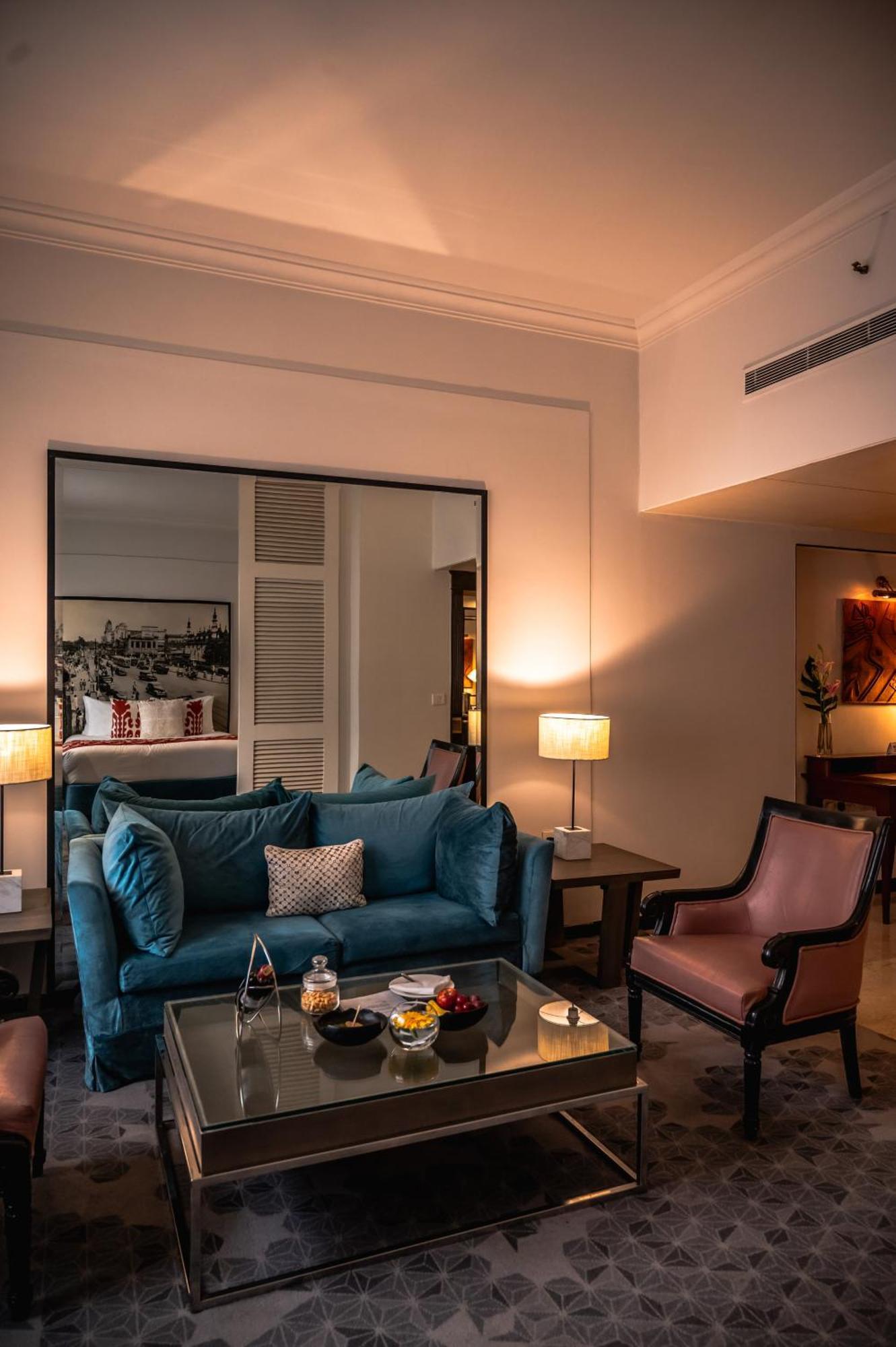 The Park Kolkata Hotel Exterior foto A living room at the Taj Mahal Palace